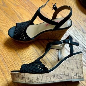 Black wedge sandals- women’s size 8- excellent condition